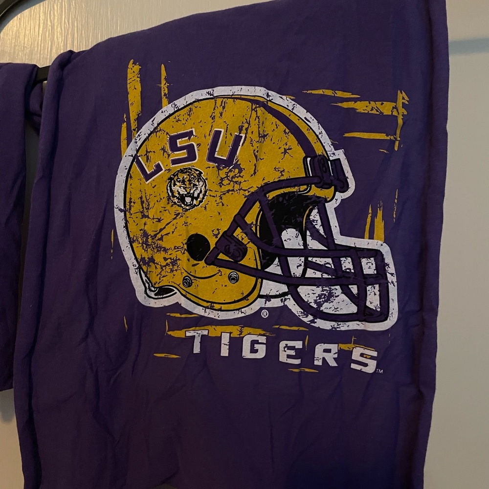 Anna Dean: LSU Scarf